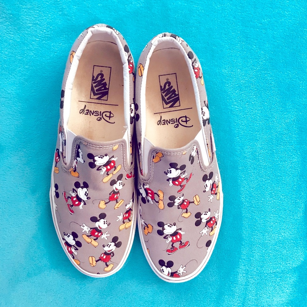 Mens Mickey Mouse Vans!!
